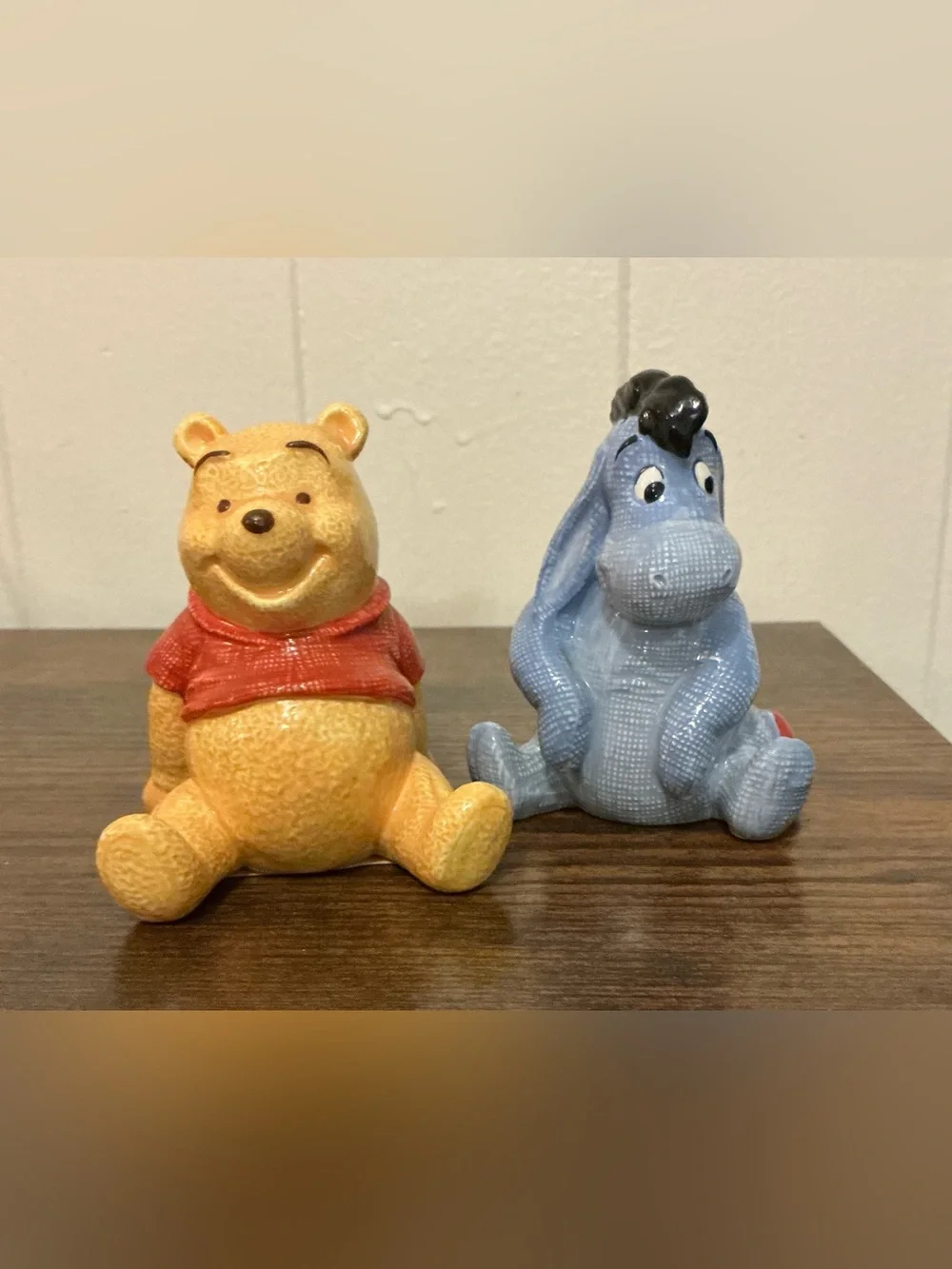 Vintage NWOB Disney Winnie the Pooh and Eeyore Ceramic Salt And Pepper Shakers